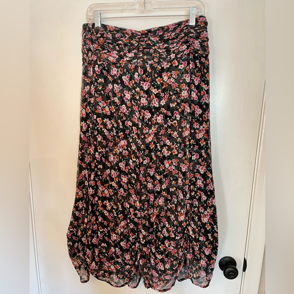 Sundance Skirt Silk Floral and Lined M